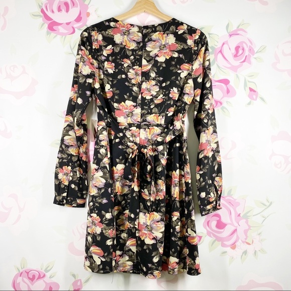 NEW Forever 21 Floral Pleated Dress S - Picture 9 of 12